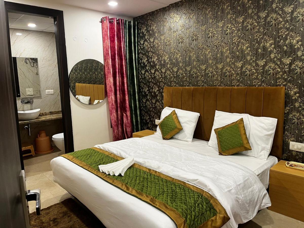 होटल Roomquet Comfort *