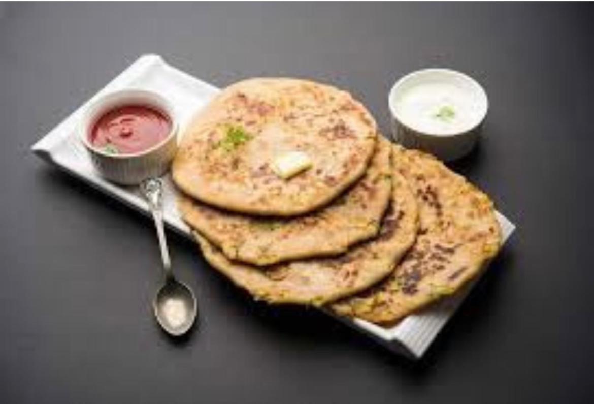 Hotel Roomquet Comfort Prayagraj