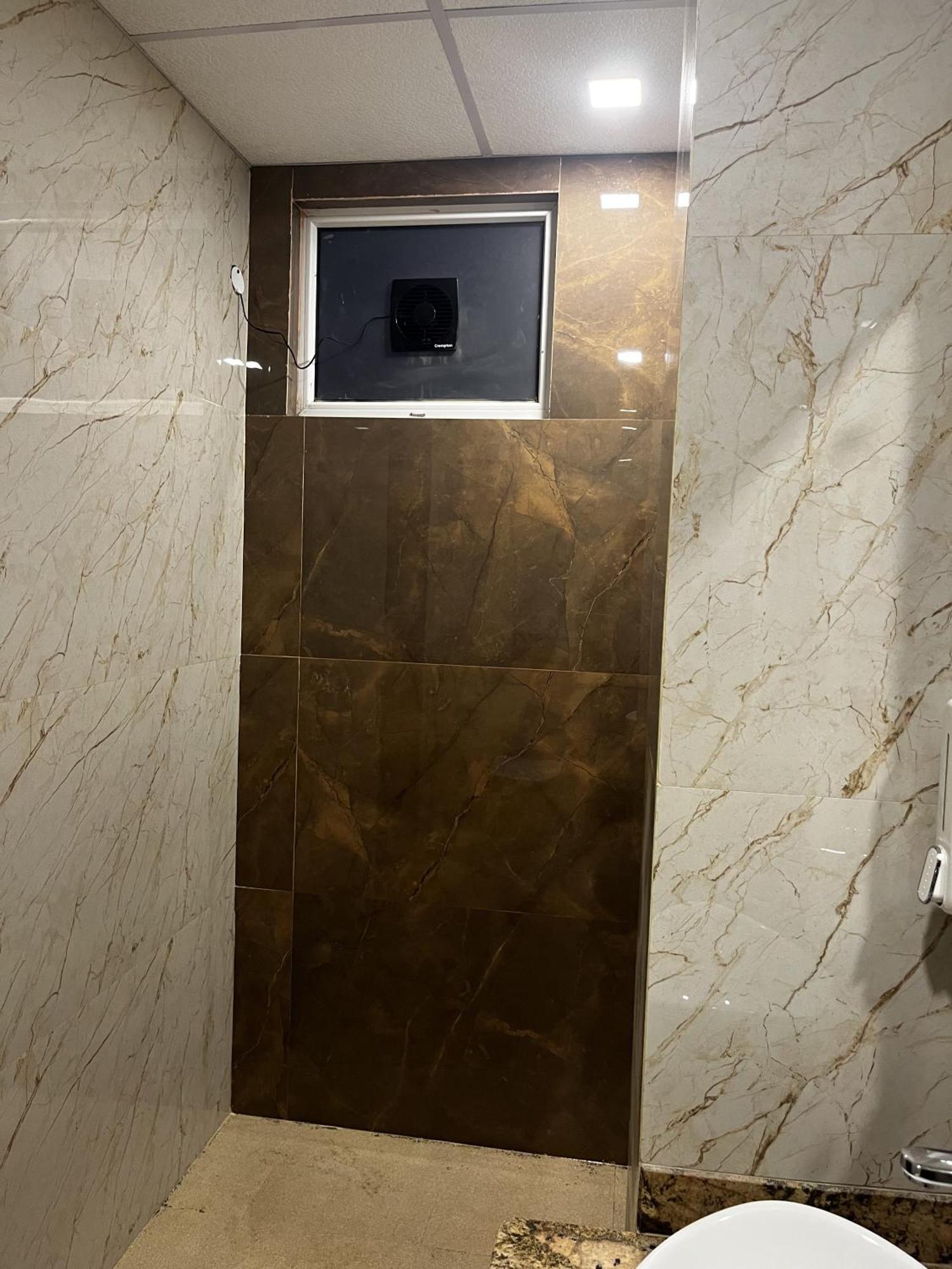 Hotel Roomquet Comfort Prayagraj